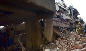 CCTV9英语新闻：印度一房屋坍塌 13人死亡