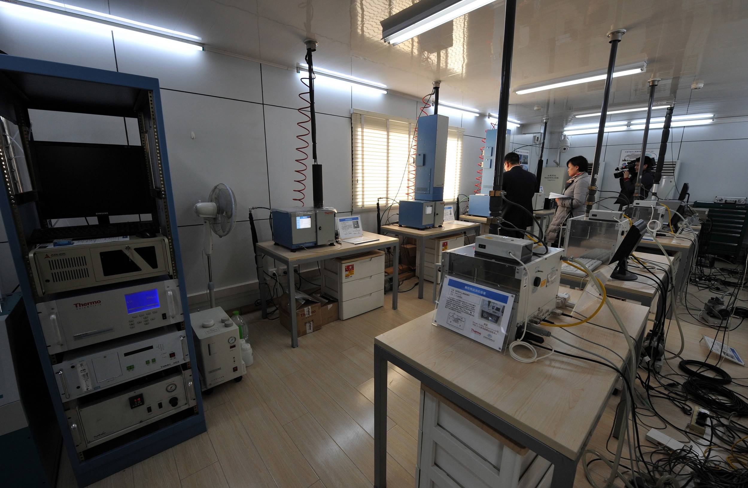 Seven Chinese officials jailed for manipulating air quality Seven Chinese officials jailed for manipulating air quality