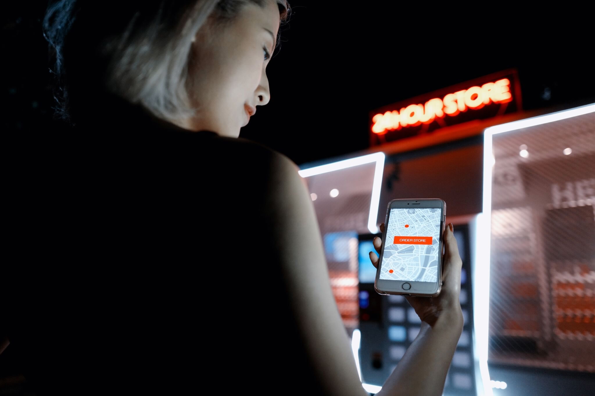 Retail on the move, as cashless, mobile shops take to China Retail on the move, as cashless, mobile shops take to China