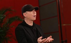 CCTV9英语新闻：冯小刚谈春晚