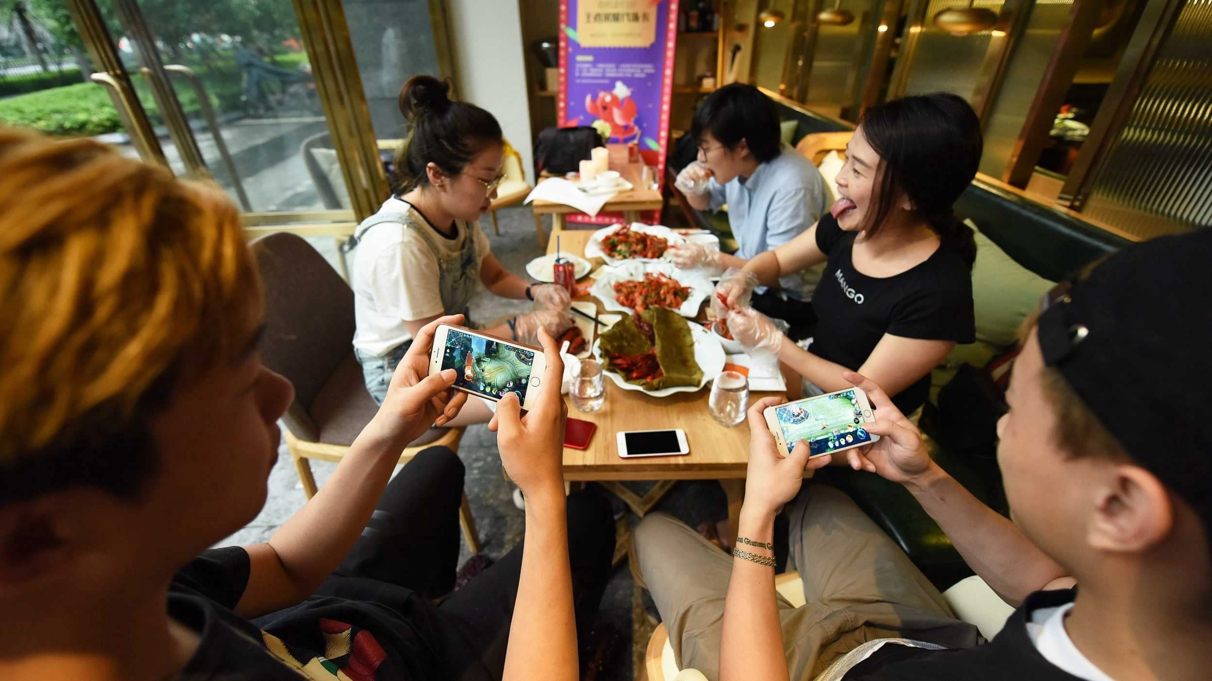 为何华人如此喜欢手游? 为何华人如此喜欢手游?