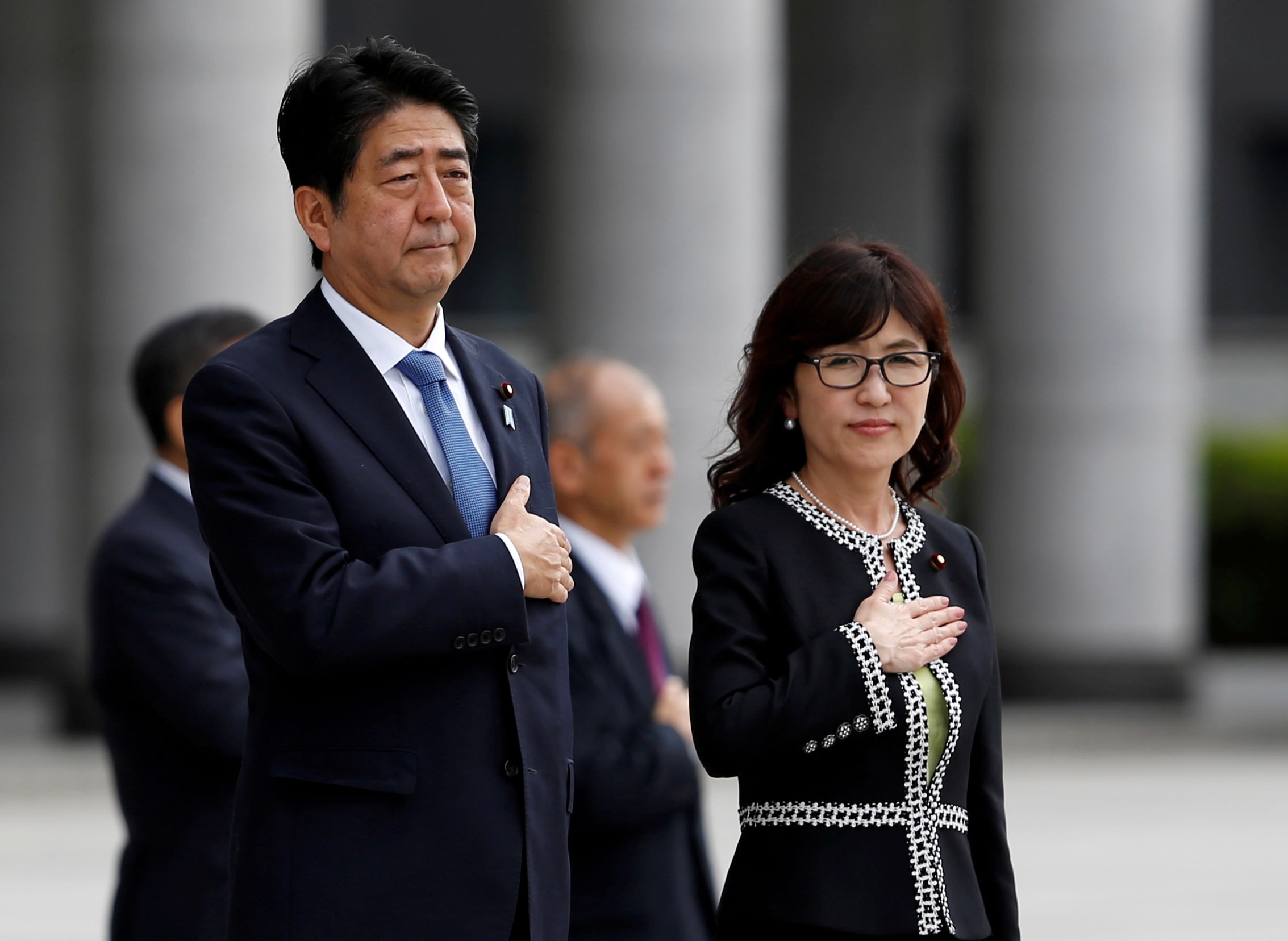 日防卫相稻田朋美宣布辞职 日防卫相稻田朋美宣布辞职