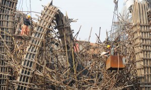 安徽施工场地脚手架倒塌致2人丧生