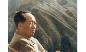 江青摄&ldquo;毛泽东在庐山&rdquo;照片34万高价拍卖