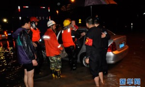 中国南部迎来暴雨冰雹至少16人死亡