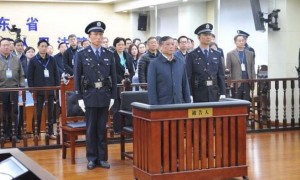 原江苏副省长李云峰被判刑12年 罚款150万
