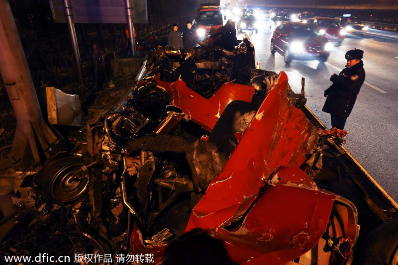北京机场高速一法拉利发生车祸一死两伤 北京机场高速一法拉利发生车祸一死两伤