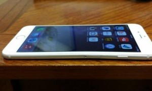 英语热词：苹果手机在国外陷入&ldquo;弯曲门&rdquo;