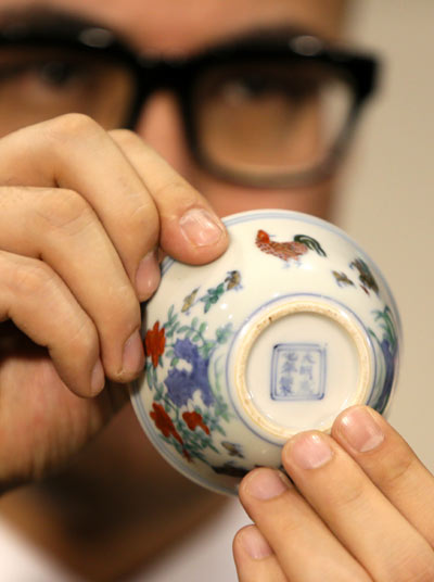 明代鸡缸杯拍出3600万美元天价 明代鸡缸杯拍出3600万美元天价