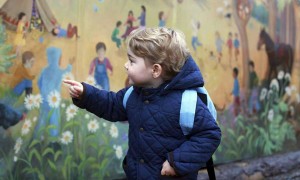 英国乔治王子上幼儿园首日（图组）