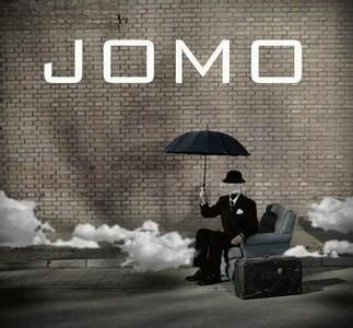 英语新词:JOMO表示什么意思? 英语新词:JOMO表示什么意思?