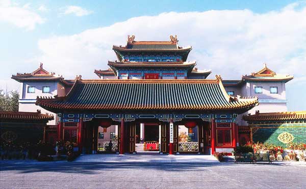中国紫檀博物馆:价值不菲的木雕和家具 中国紫檀博物馆:价值不菲的木雕和家具