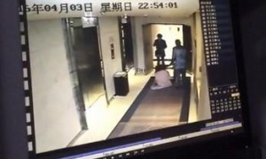 英文报道：女子酒店遇袭 网民愤怒