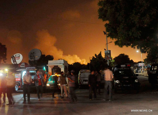 巴基斯坦卡拉奇机场遇袭致26人死亡 巴基斯坦卡拉奇机场遇袭致26人死亡