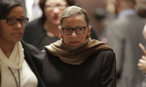 特朗普与美国大法官掀起新一轮口水战