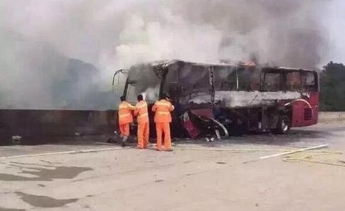 湖南客车起火事故,已有35人死亡 湖南客车起火事故,已有35人死亡