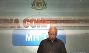 马来总理：MH17坠毁前未收到求救信号