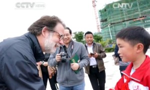 5加拿大记者参观西藏