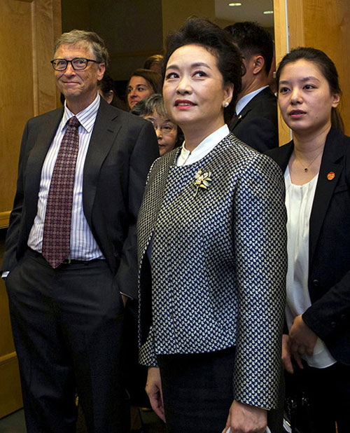 丽媛Style惊艳西雅图 Liyuan style: Elegance in navy and white 丽媛Style惊艳西雅图 Liyuan style: Elegance in navy and white