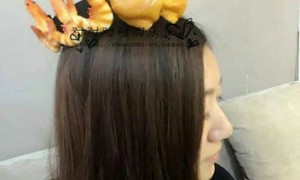 头上长草已经OUT了 头顶炒菜才是王道