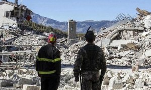 意大利遭遇几十年来最强地震，大量历史建筑被摧毁