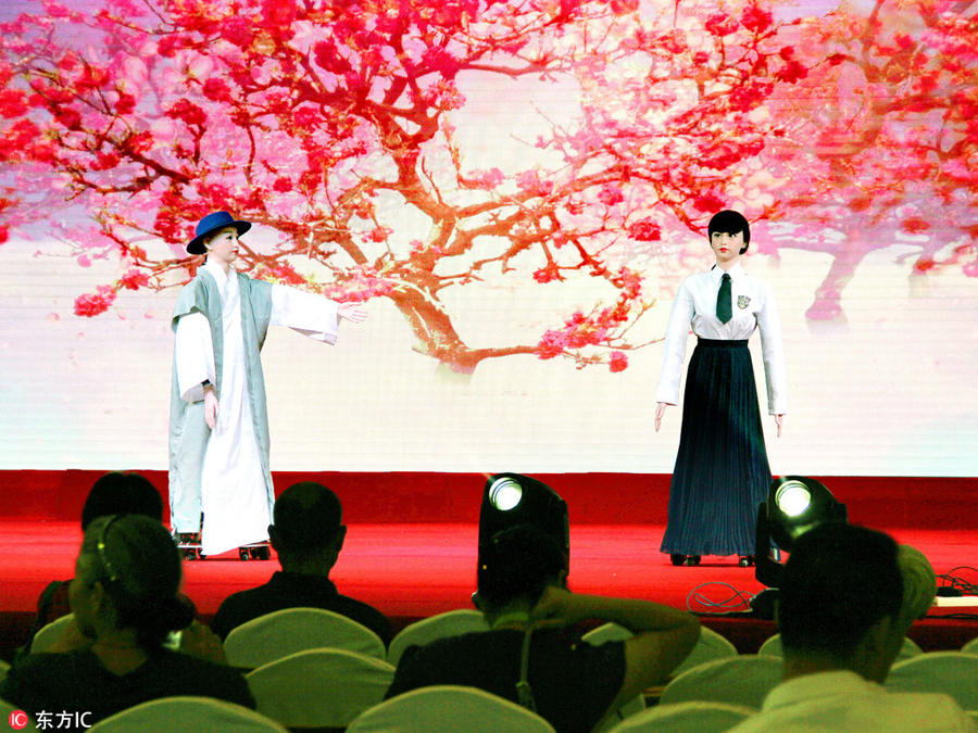 2016国际服务机器人及智能产业展英文报道 2016国际服务机器人及智能产业展英文报道