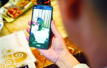 偏方:女子听信气功疗法“饿死”癌细胞 赔钱又丧命 偏方:女子听信气功疗法“饿死”癌细胞 赔钱又丧命