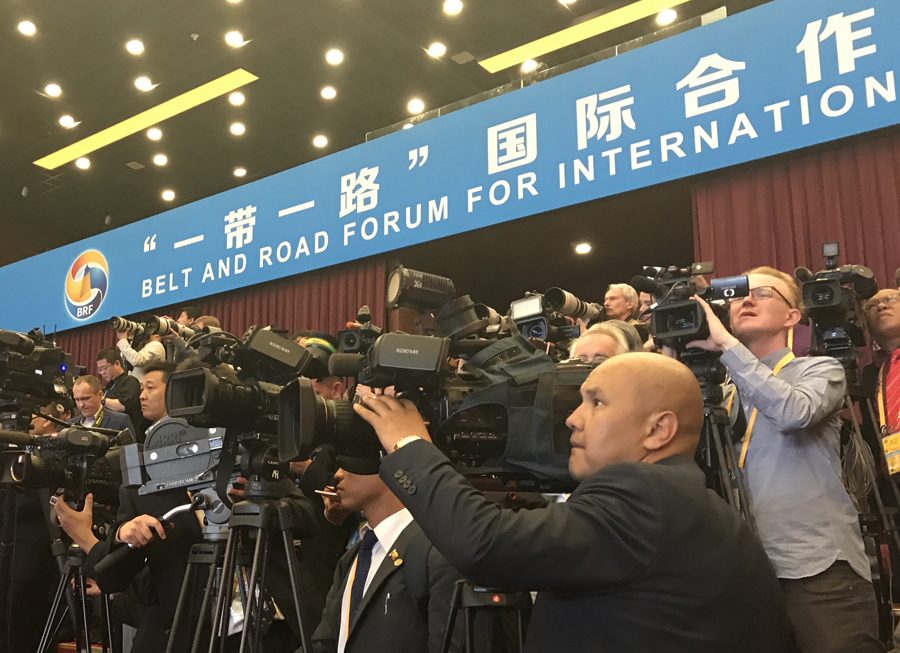 一带一路高峰论坛开幕式在北京国家会议中心举行 一带一路高峰论坛开幕式在北京国家会议中心举行