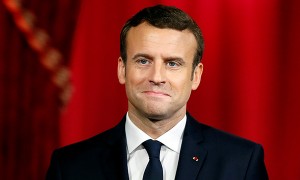 英语新闻：马克龙正式就任法国总统