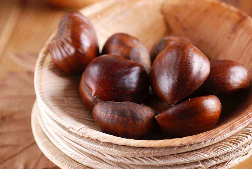 我吃了许多栗子的英语怎么说?chestnut还可以表示什么? 我吃了许多栗子的英语怎么说?chestnut还可以表示什么?
