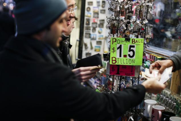 People in frenzy over world record $1.5 bn jackpot People in frenzy over world record $1.5 bn jackpot