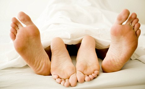 “一夜情”用英语怎么说?谈论两性,这些词组你必须知道! “一夜情”用英语怎么说?谈论两性,这些词组你必须知道!