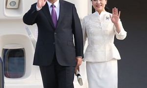 习近平主席抵达柏林开始对德国的访问