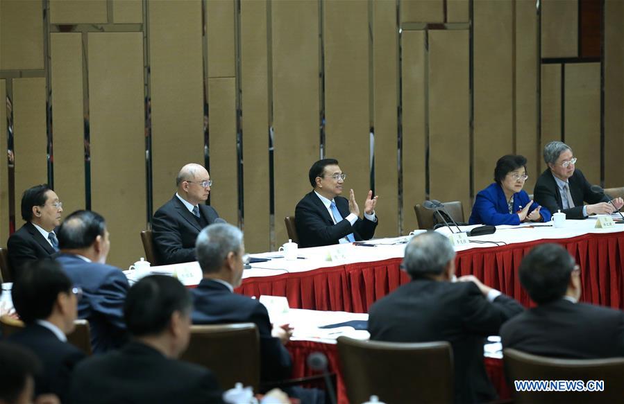Chinese leaders join panel discussions with political adviso Chinese leaders join panel discussions with political adviso