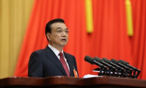CCTV9英语新闻：李克强做政府工作报告（视频）