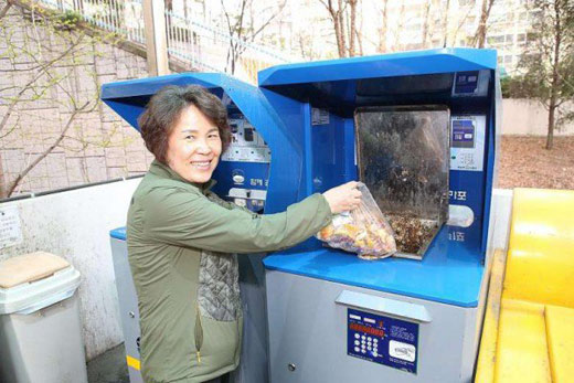 “为食物垃圾买单” 韩国在行动 “为食物垃圾买单” 韩国在行动