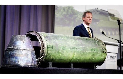 英媒:调查人员确认俄军导弹击落马航MH17客机 英媒:调查人员确认俄军导弹击落马航MH17客机