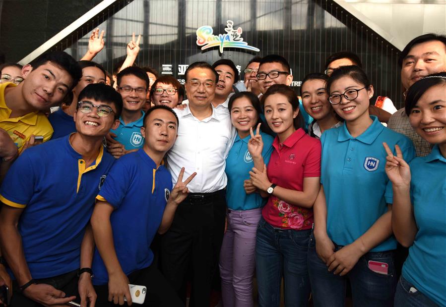 Premier urges efforts to develop new economy Premier urges efforts to develop new economy