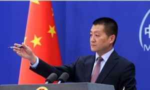 中国警告菲律宾：不要妄图就南海事务&ldquo;敲诈&rdquo;中国