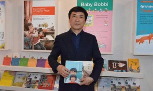 儿童文学家曹文轩获2016年&ldquo;国际安徒生奖&rdquo;