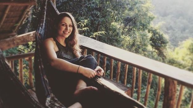 伦敦女性要求男女平等,拒穿高跟鞋 伦敦女性要求男女平等,拒穿高跟鞋