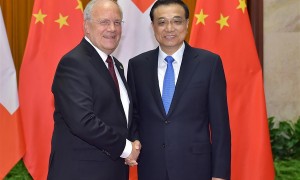 中国与瑞士誓将升级合作关系