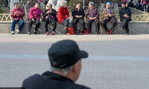 湖北保障老年人权益:子女不得干涉老年人黄昏恋