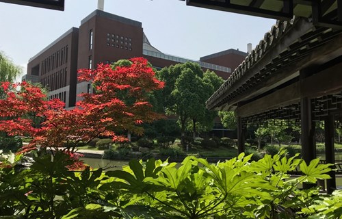 中国第一所与一带一路计划有联系的学校-丝路学院-在中国人民大学苏州校区揭牌 中国第一所与一带一路计划有联系的学校-丝路学院-在中国人民大学苏州校区揭牌