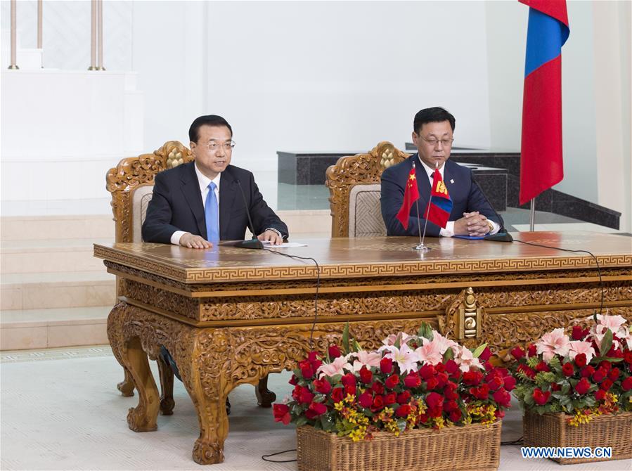 李克强:加强与蒙古国的合作建立两国间更紧密的关系 李克强:加强与蒙古国的合作建立两国间更紧密的关系