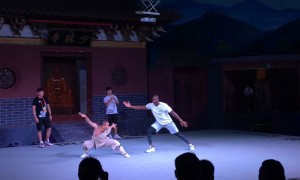 NBA明星泰隆&middot;韦德学习中国功夫
