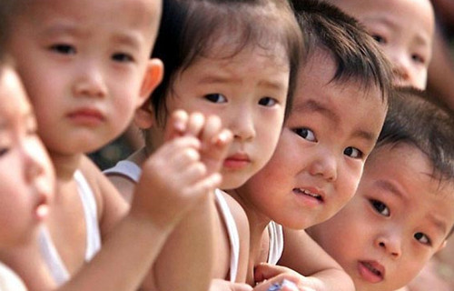 学者预警:中国人口本世纪末将减少一半 你被吓到了吗? 学者预警:中国人口本世纪末将减少一半 你被吓到了吗?