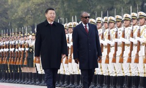 习近平主席会见几内亚共总统阿尔法&middot;孔戴