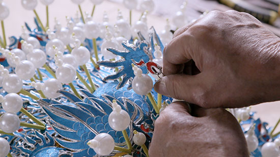 Chinese Arts and Crafts: Making Kuitou Chinese Arts and Crafts: Making Kuitou