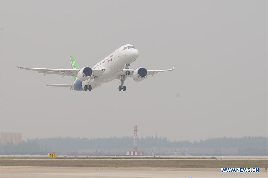 CCTV9英语新闻:国产大飞机C919首飞 CCTV9英语新闻:国产大飞机C919首飞